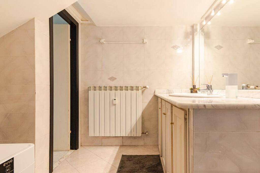 Sakura Suite Genua Buitenkant foto